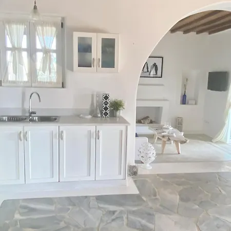 Ruffi Mykonos *