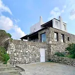 Ruffi Mykonos Vila